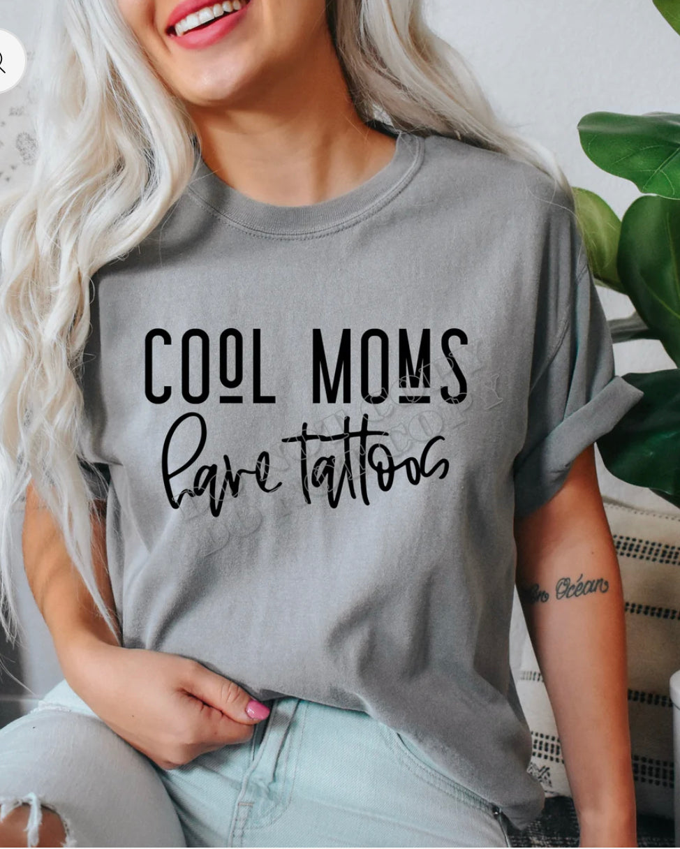 COOL MOMS HAVE TATTOOS BLACK PRINT TSHIRT