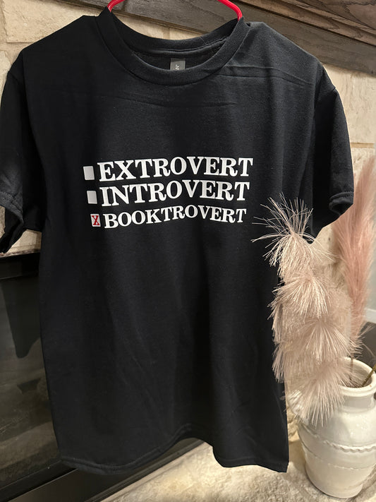 INTROVERT, EXTROVERT, BOOKTROVERT TSHIRT